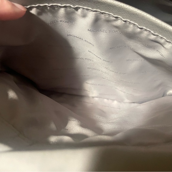 Michael Kors Jet Set Tote 🥳 - Picture 8 of 9